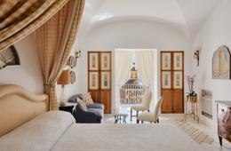 La Sponda dining room