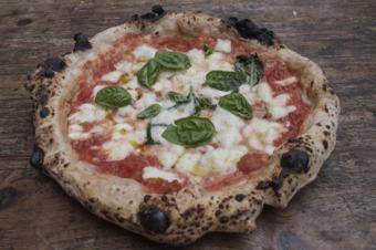Margherita pizza at Concettina ai Tre Santi