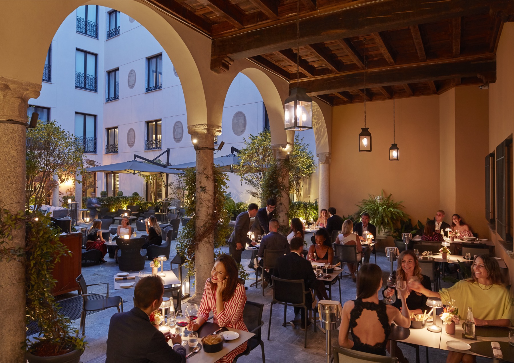 Mandarin Oriental Milan — La Loggia bar