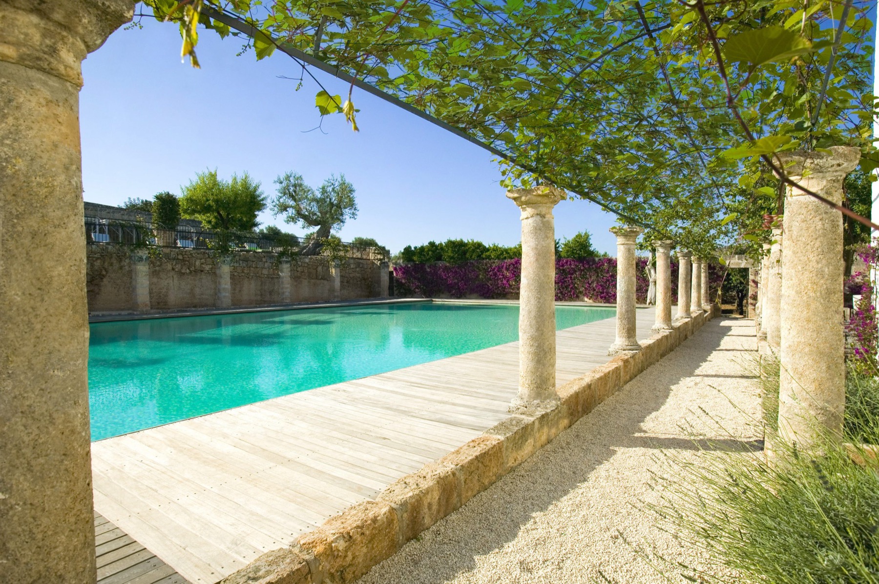 Masseria Torre Maizza pool